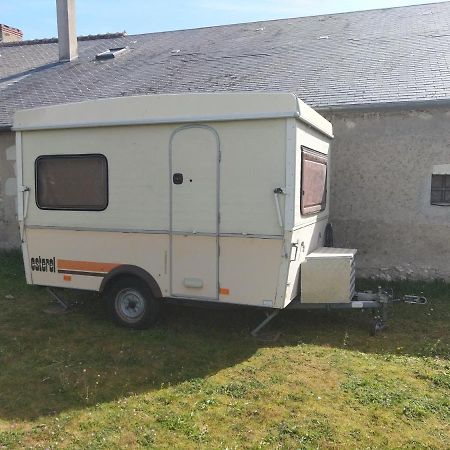 Apartamento Au Bon Acceuil Channay-sur-Lathan Exterior foto